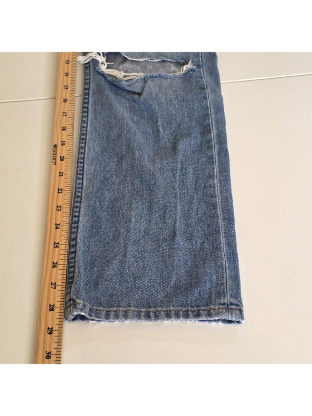 Reformation Cynthia High Relaxed Distressed Jeans 27 Blue Oahu Wash Cotton Edgy - Picture 10 of 16